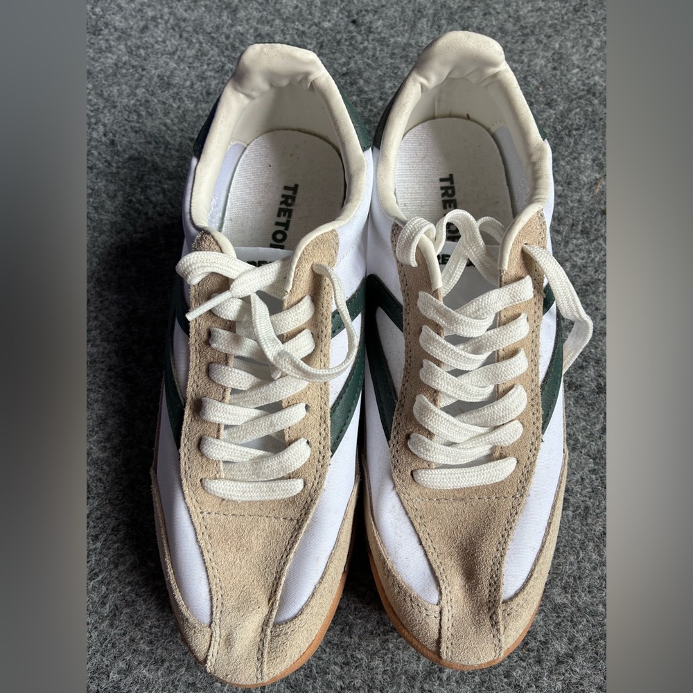 Tretorn White and Beige Sneakers with Green Accents